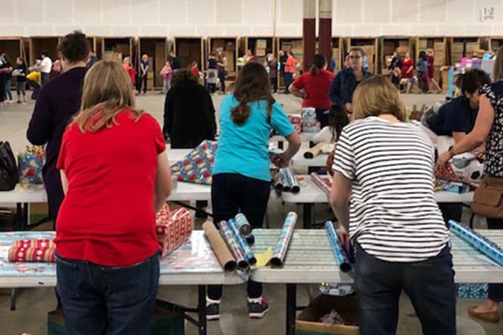 Elf Louise wrapping1 web