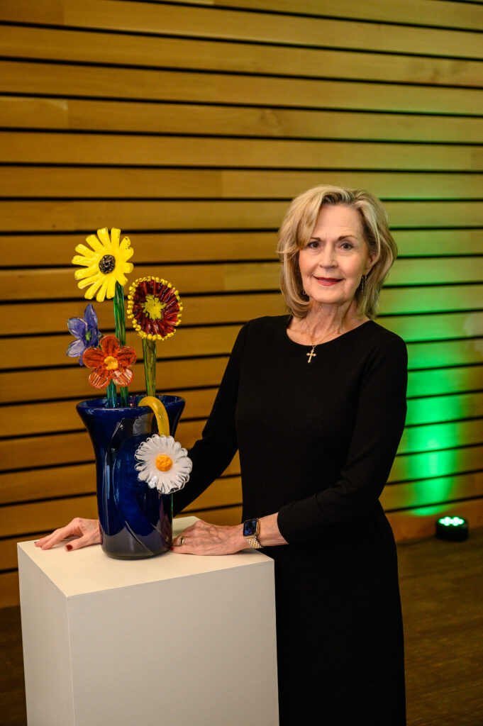 Tracy Wolff with Briscoe Legacy Award